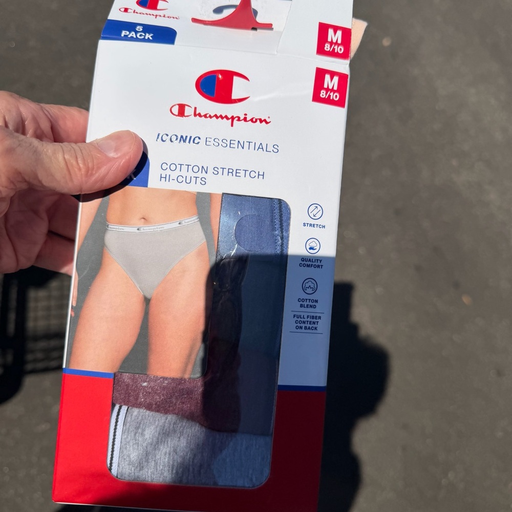 Champion woman’s Hi-Cut Briefs -multicolors size medium 8/10 new in package